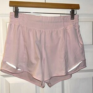 NWT Lululemon Hotty Hot High-Rise Lined Short 4" Size 8